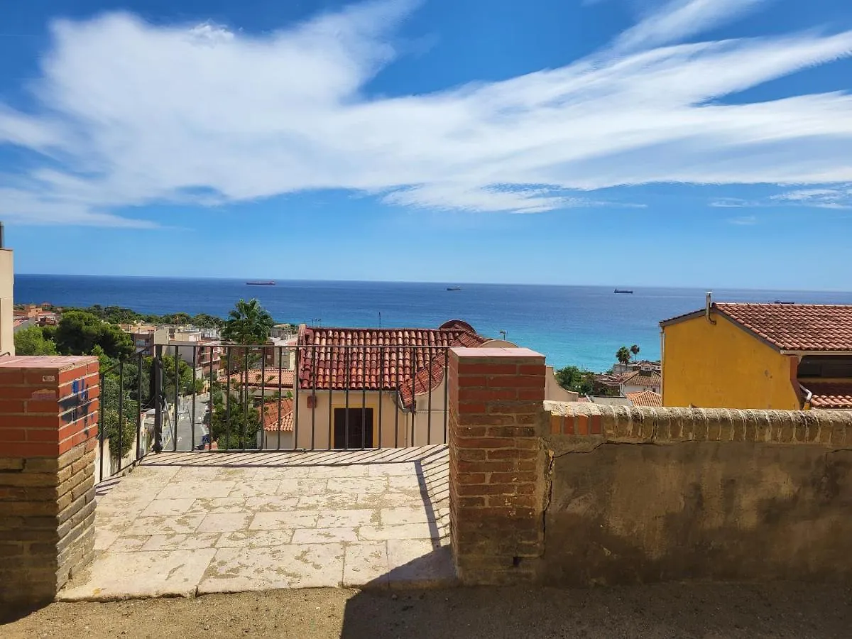 Casa Salamandra Tarragona 0*,  España