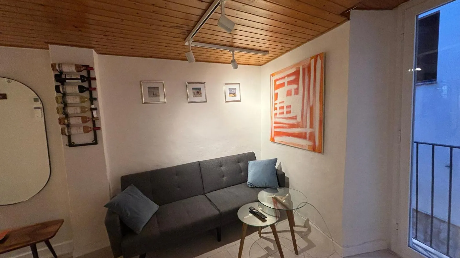Casa Salamandra Tarragona 0*,  España